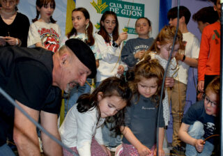 Faciendo paxos na Primer Sidre L'Añu