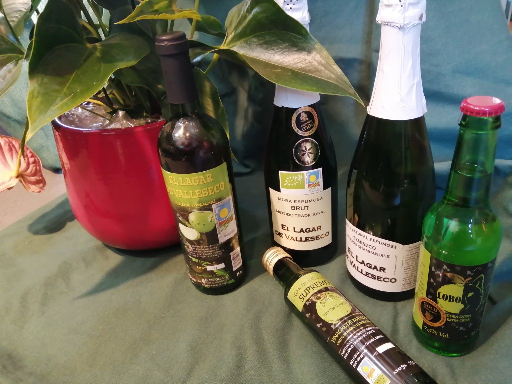 Botelles y vinagre de sidre El Lagar de Valleseco