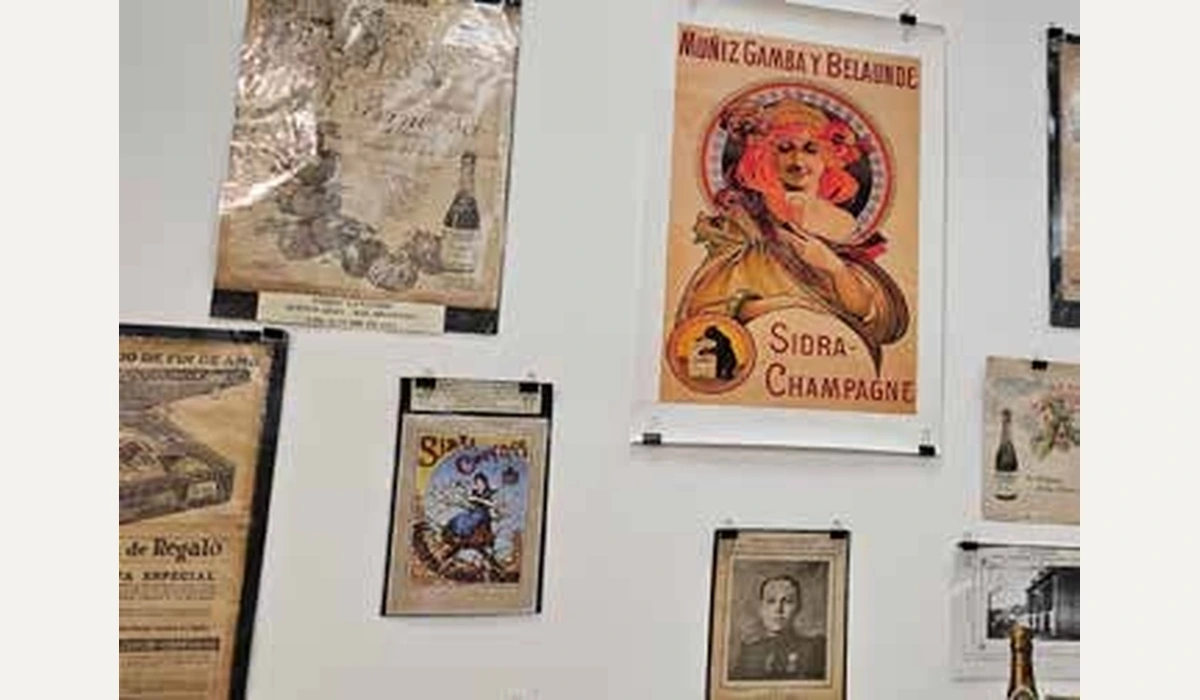 Historic cider advertising posters in the La Sidra de Papel collection