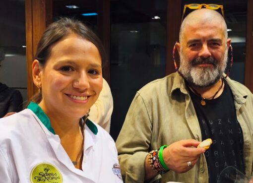 Presentación y degustación de Cabrales na Montera Picona de Ramón, en Xixón