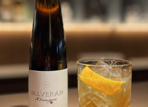 Botella de sidre de xelu Valverán 20 Manzanas y cóctel Valverán Bajo Cero