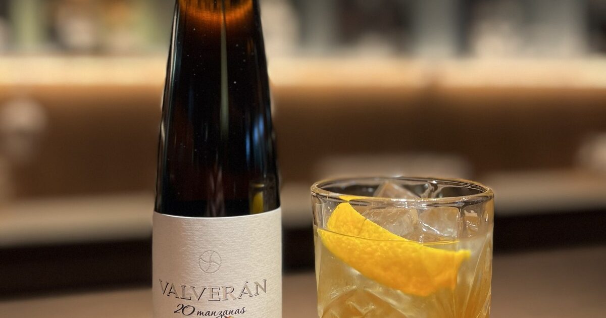Botella de sidra de hielo Valverán 20 Manzanas y cóctel Valverán Bajo Cero